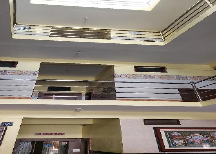 Spot On 73926 Hotel Anjanaa Puri